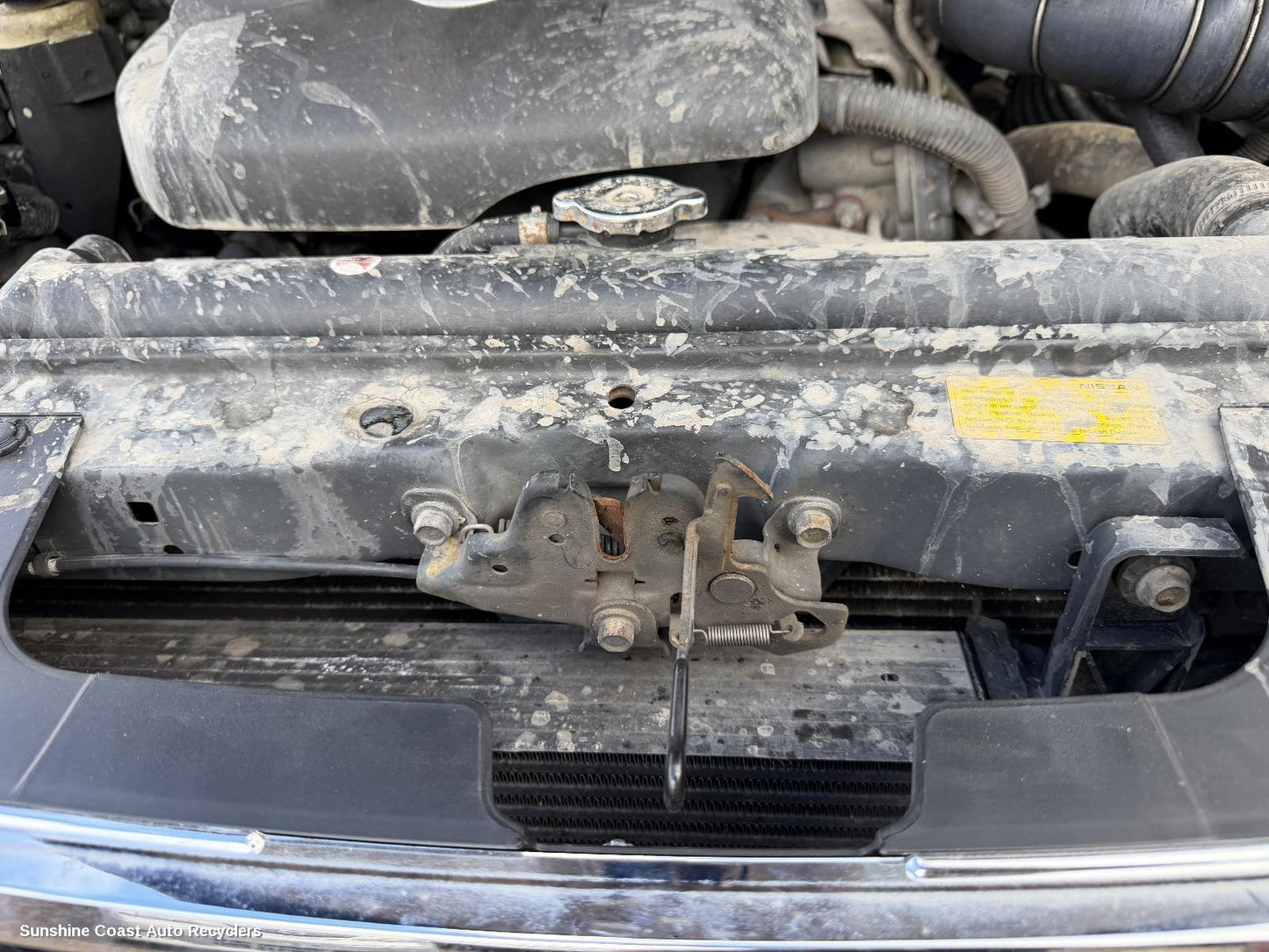 2005-2015 Nissan Navara Bonnet Lock Support