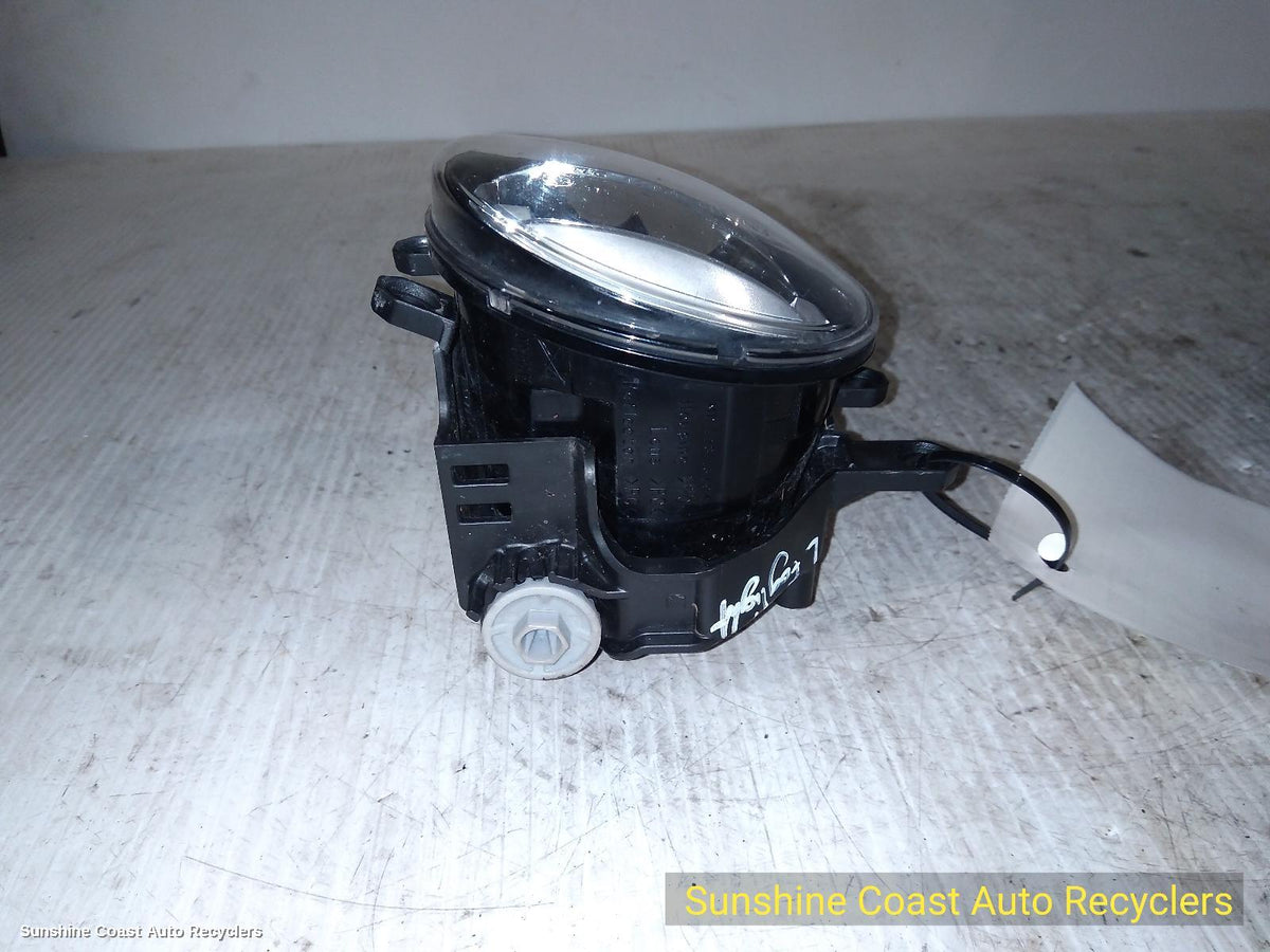 2014-2020 Lexus Ct200h Left Indicator Fog Side