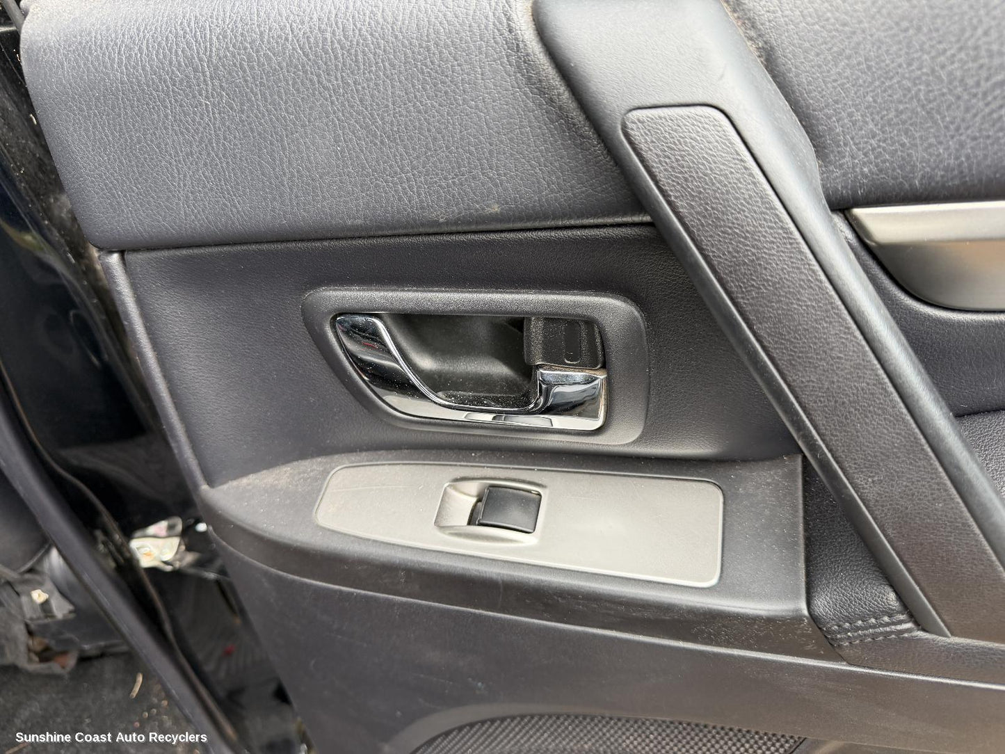 2006-2021 Mitsubishi Pajero Door Handle