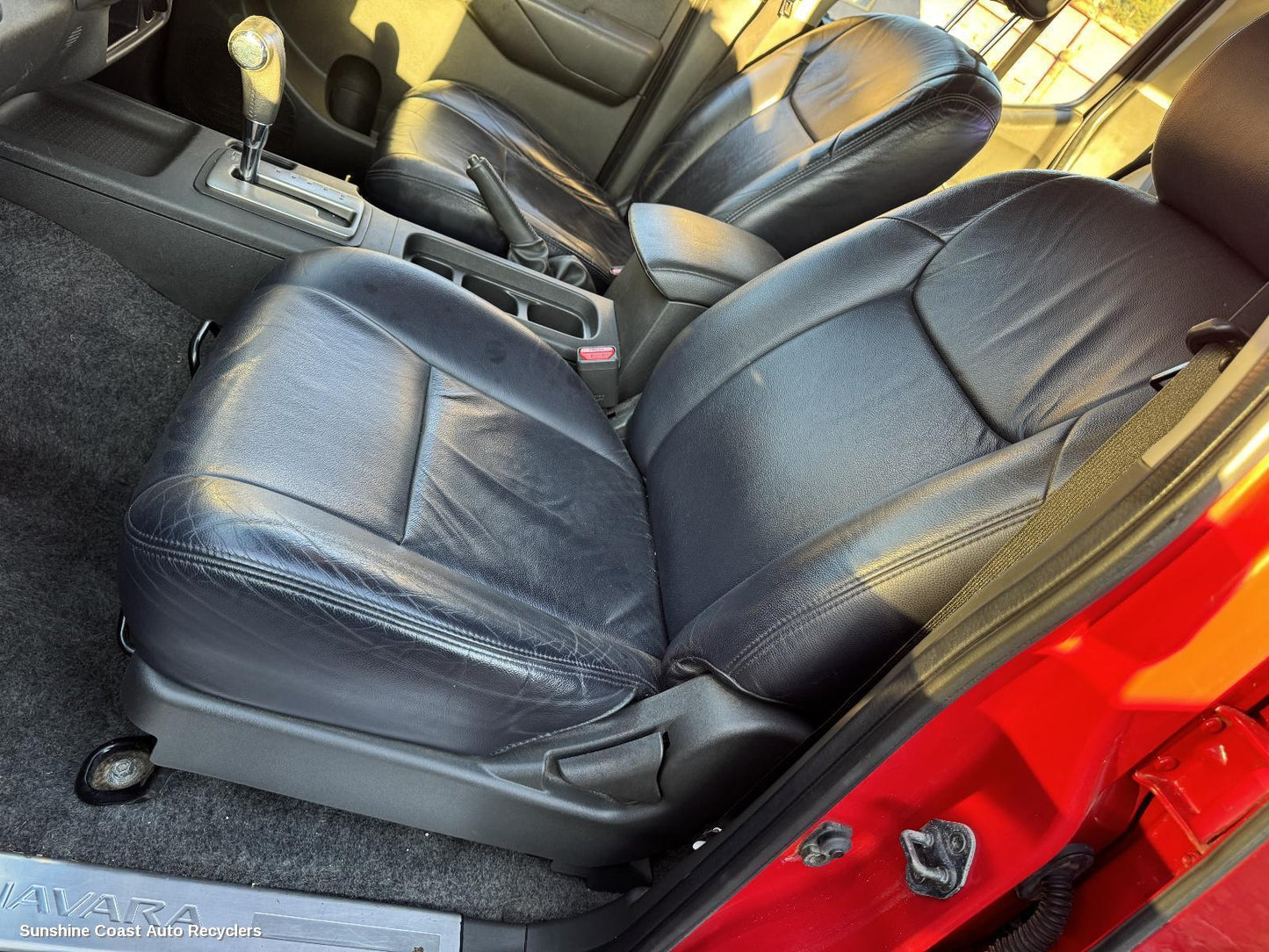 2010 Nissan Navara Front Seat