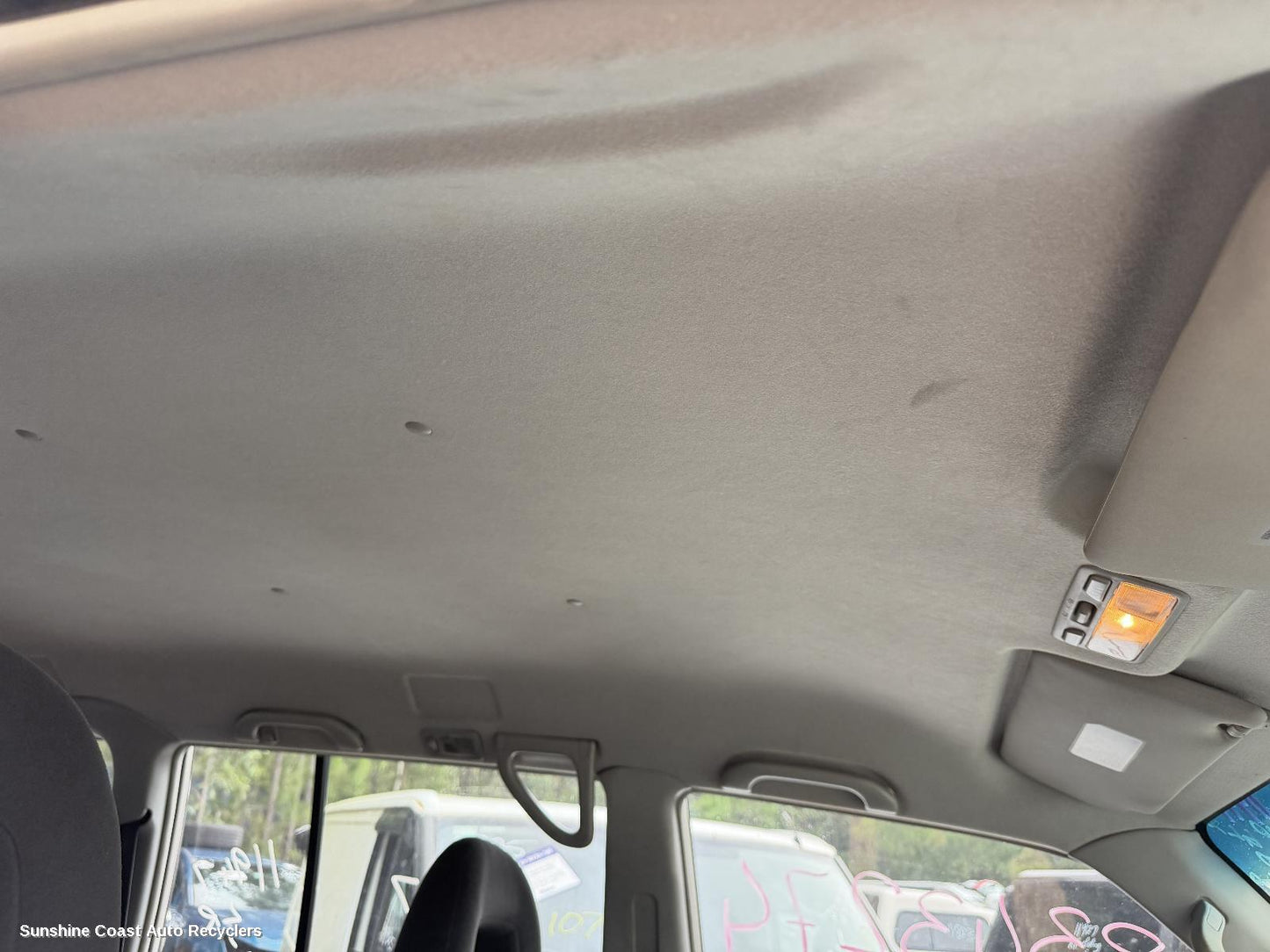 2002-2006 Mitsubishi Pajero Hoodlining
