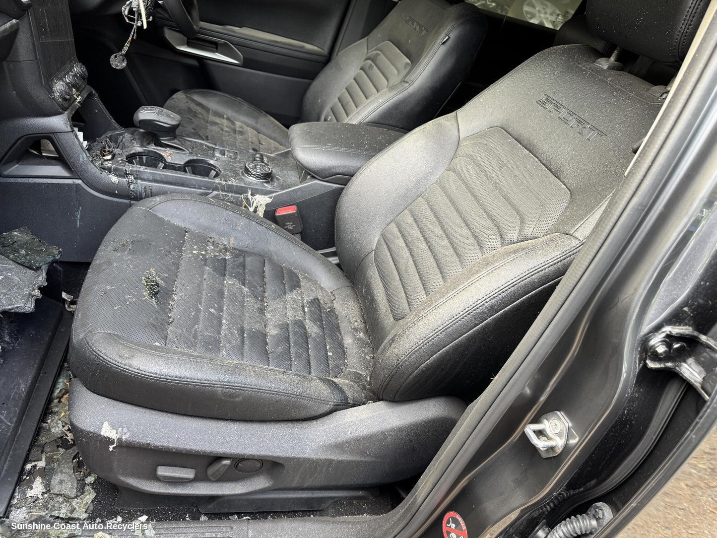 2024 Ford Everest Front Seat