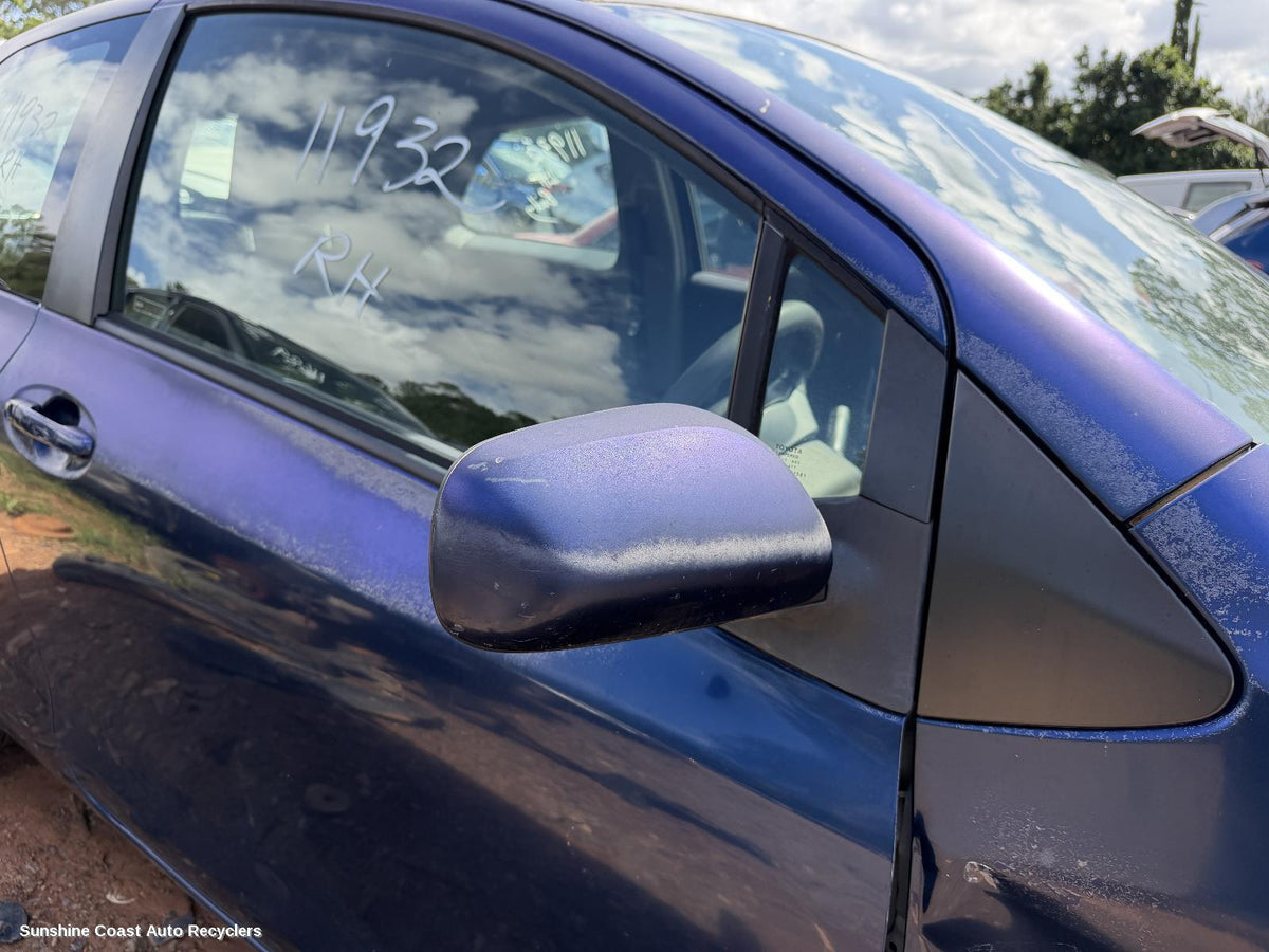 2005-2011 Toyota Yaris Right Door Mirror