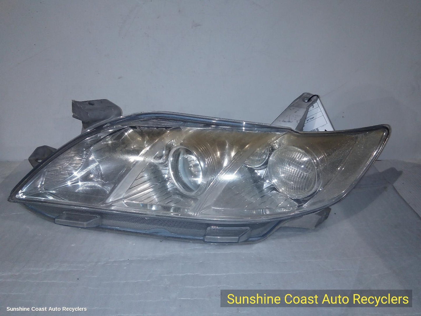 2007 Toyota Camry Left Headlamp