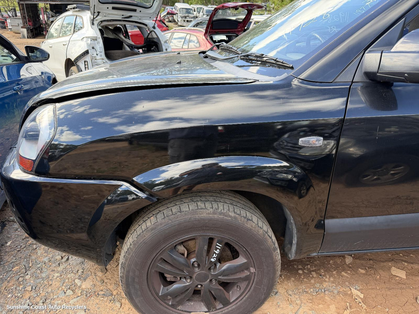 2004-2010 Hyundai Tucson Left Guard