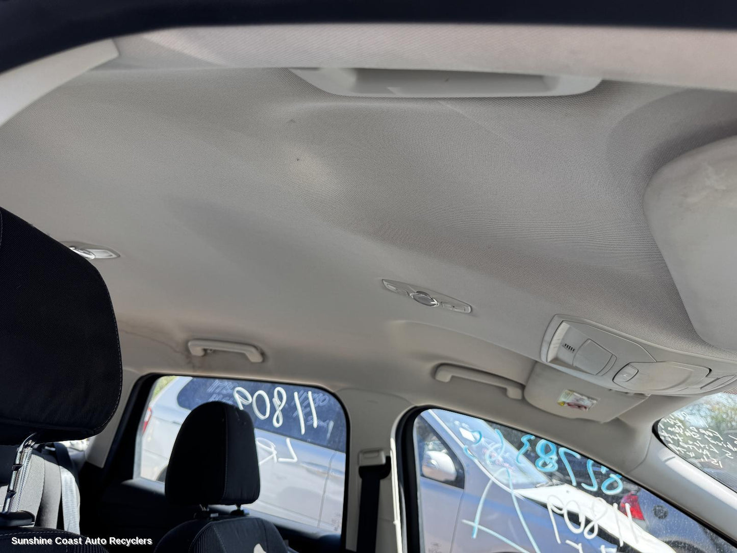 2015 Ford Kuga Hoodlining
