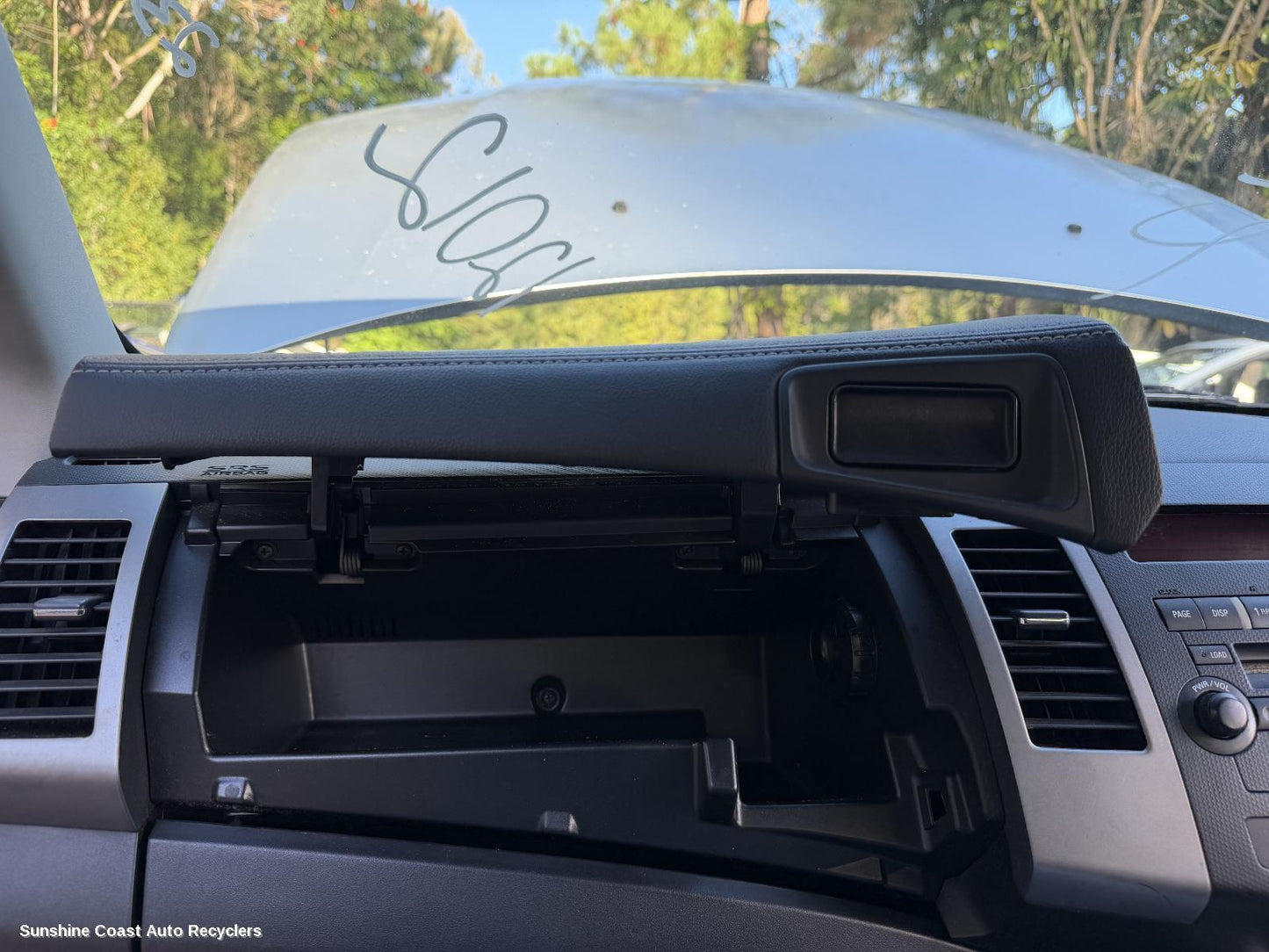 2009-2012 Mitsubishi Outlander Glove Box
