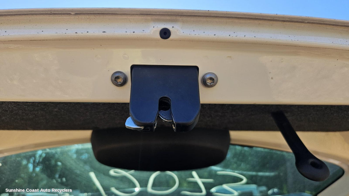 2011-2015 Skoda Fabia Door Boot Gate Lock