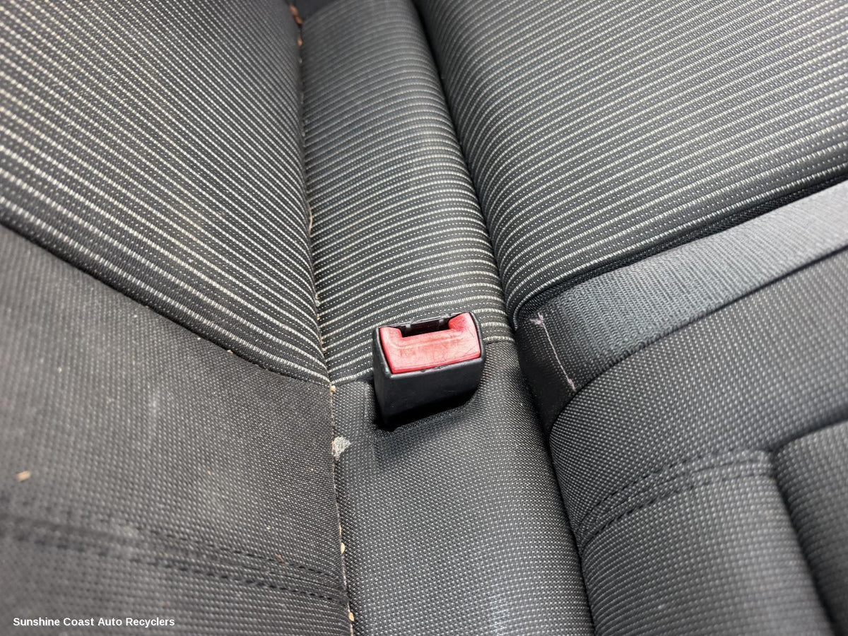 2006-2013 Holden Commodore Seatbelt Stalk