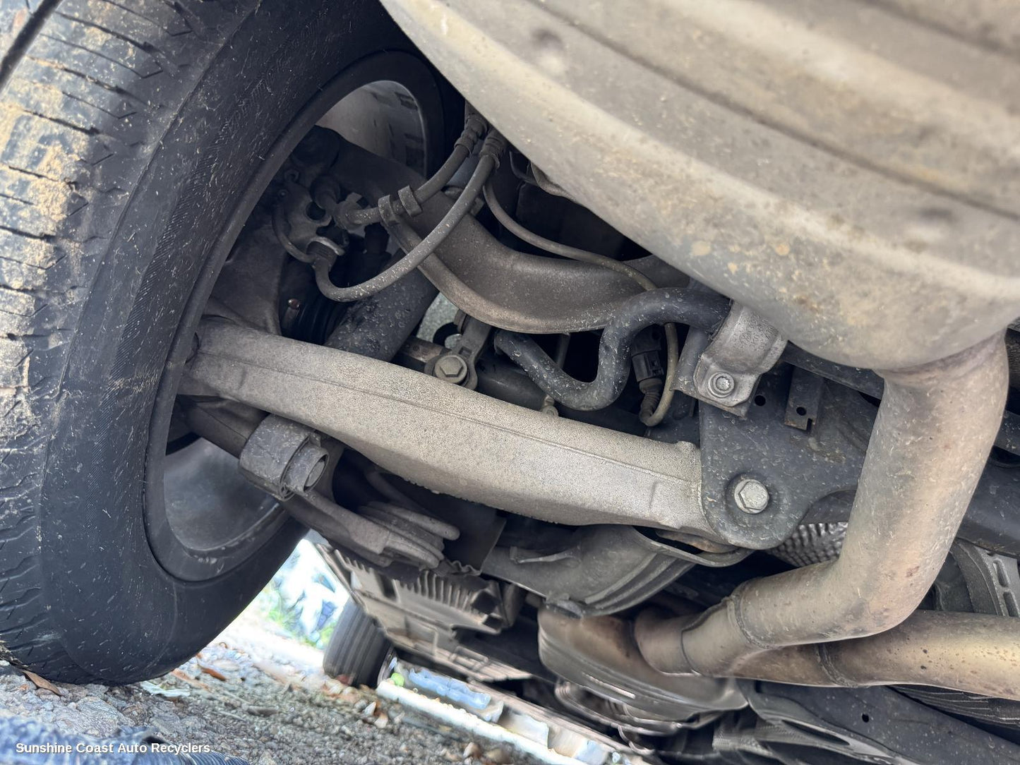 2011 Audi Q5 Left Rear Trailing Arm