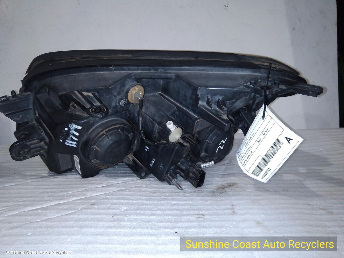 2013-2016 Holden Trax Right Headlamp