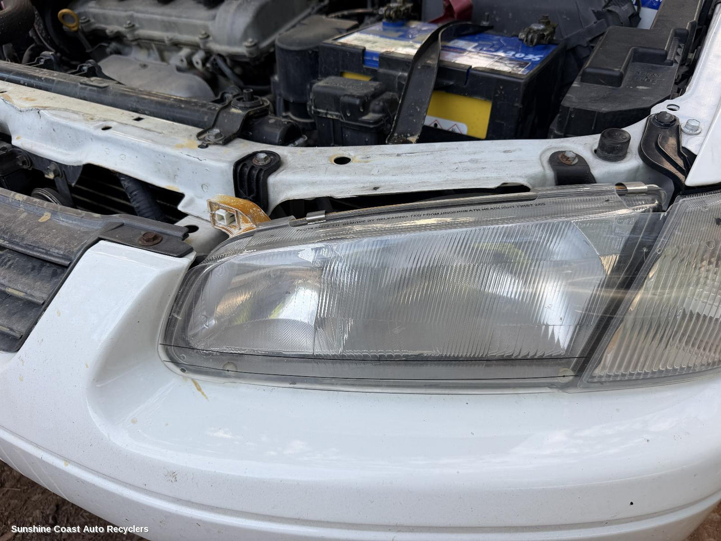 1997-2000 Toyota Camry Left Headlamp
