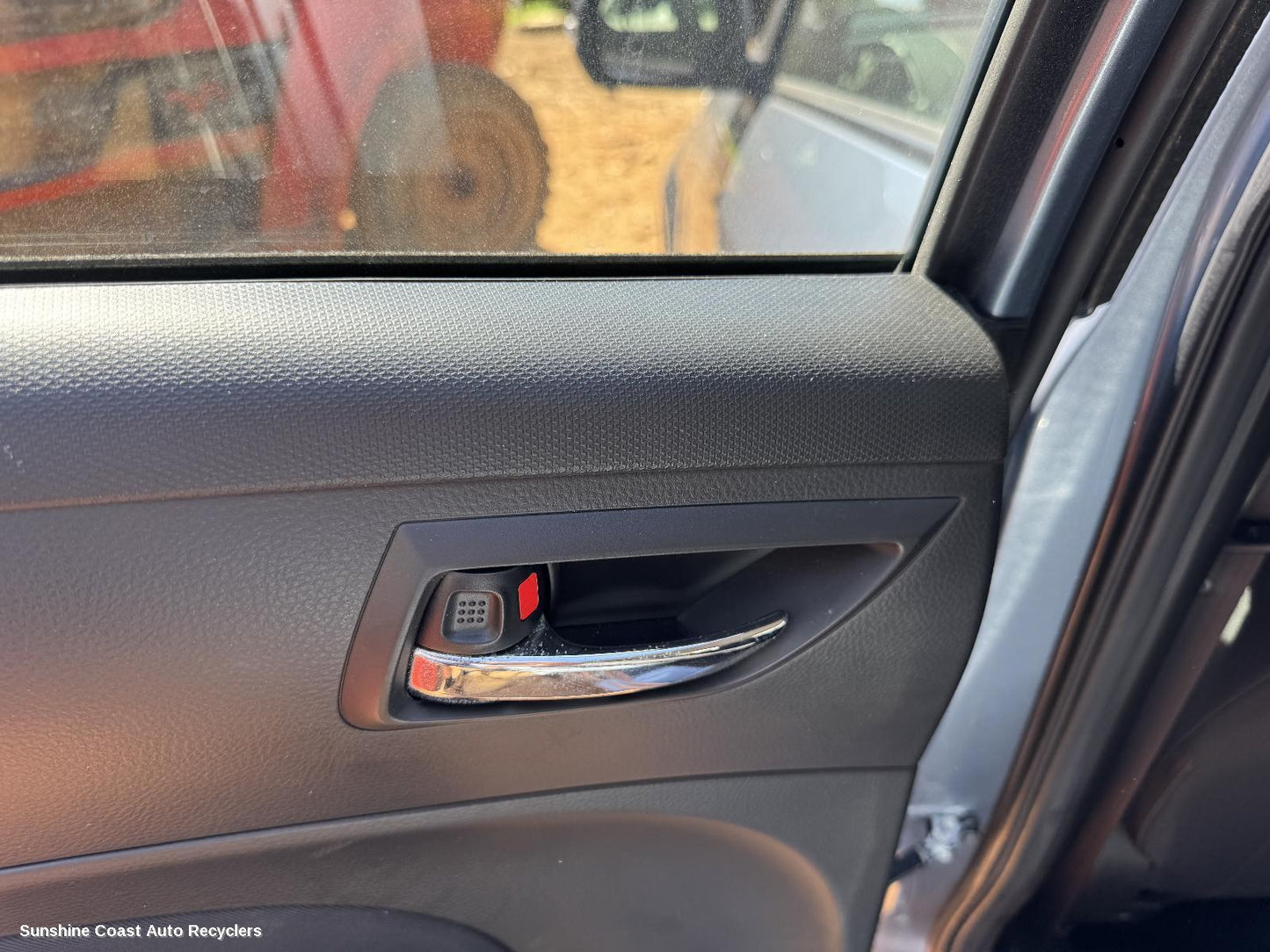 2014 Suzuki Swift Door Handle
