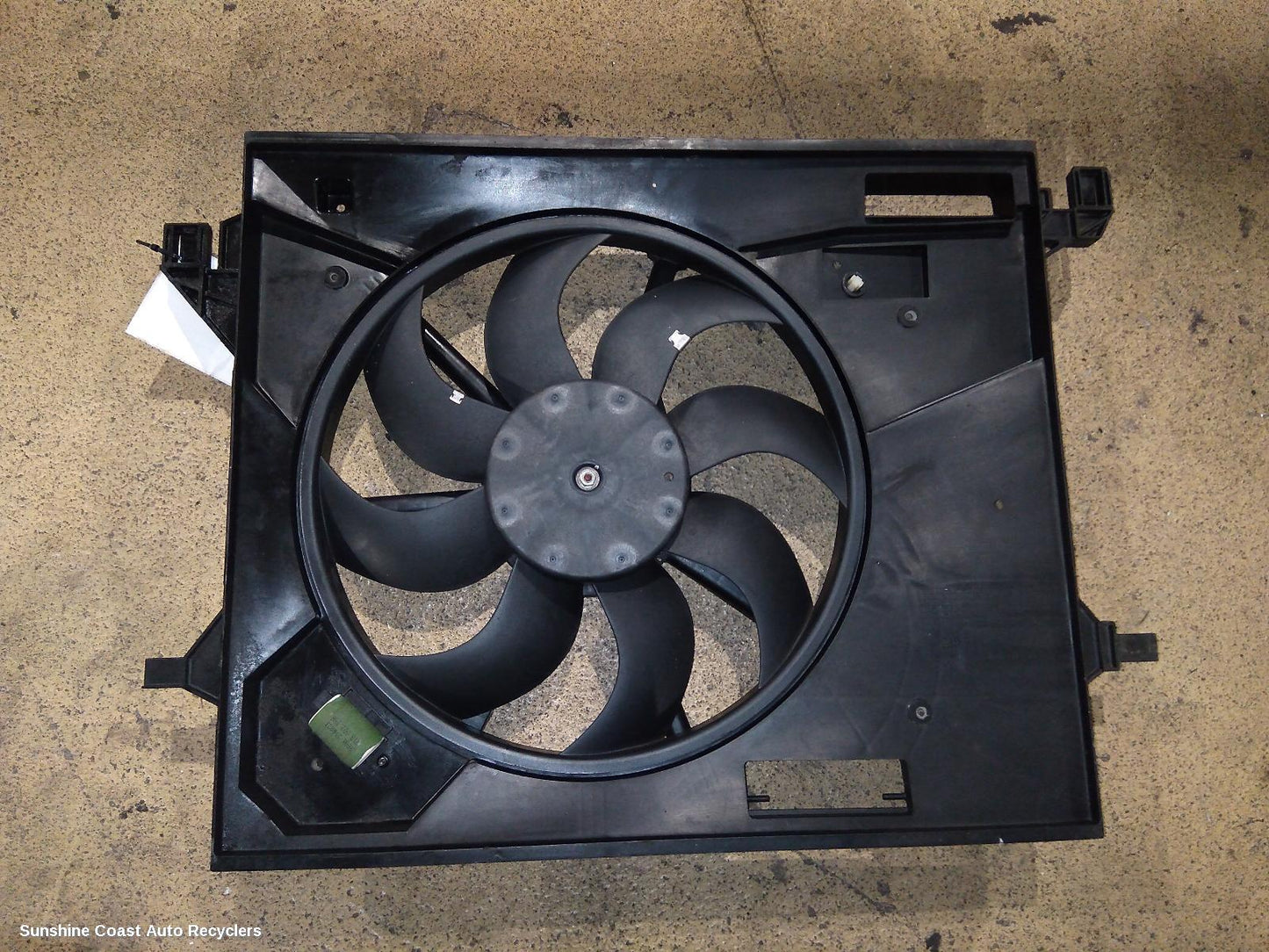 2017-2025 Mg Zs Fan