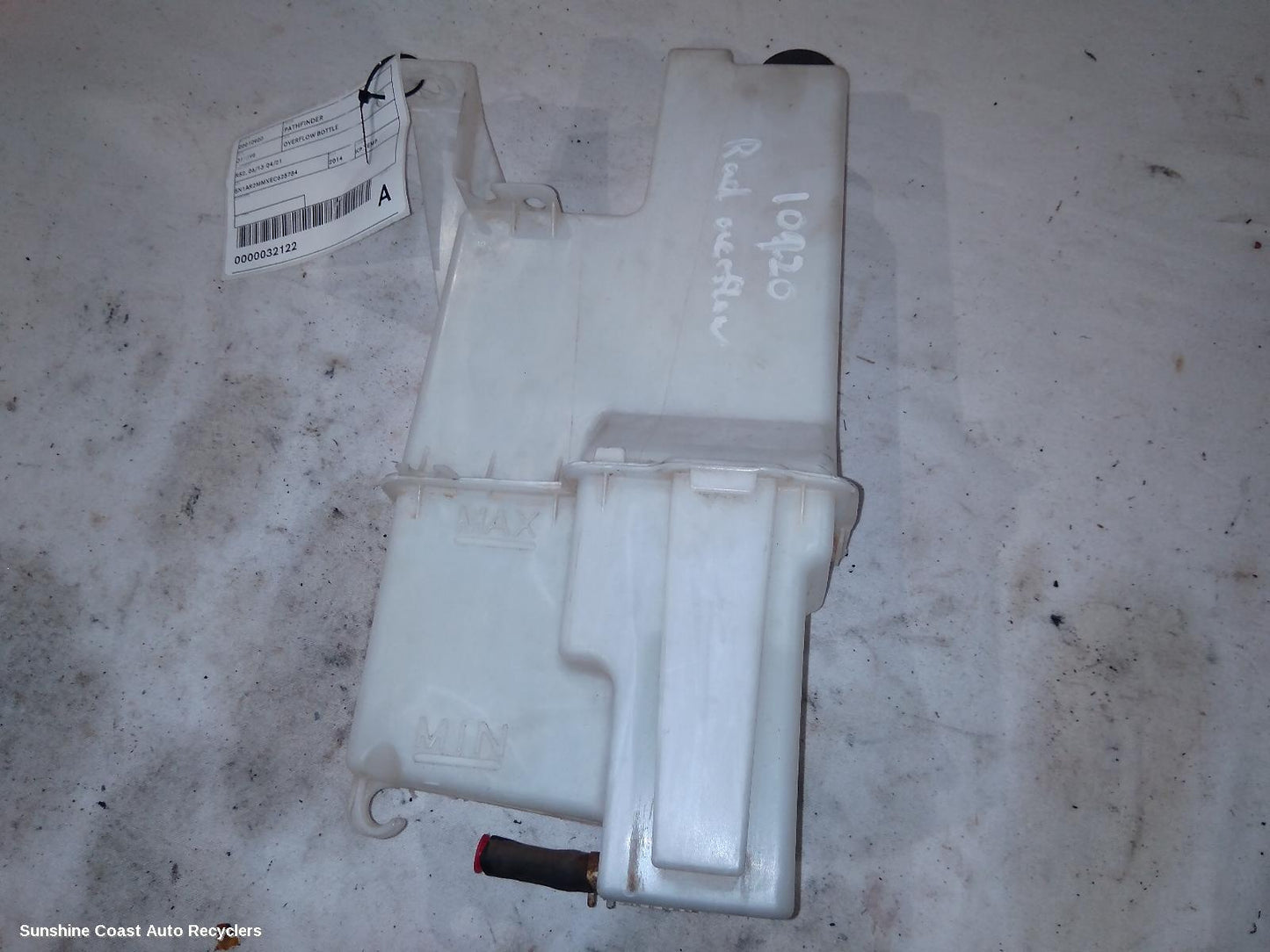2014 Nissan Pathfinder Overflow Bottle