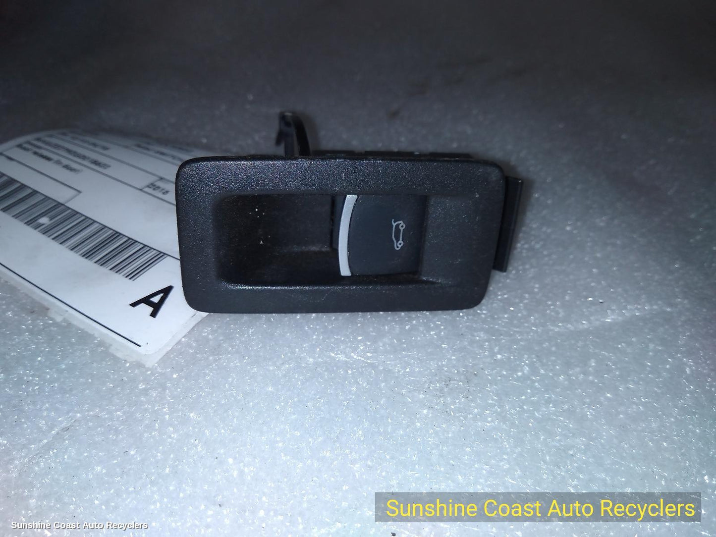 2010-2018 Volkswagen Touareg Misc Switch Relay