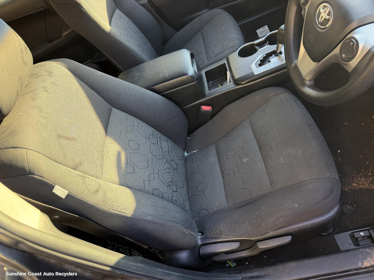 2011-2017 Toyota Camry Front Seat