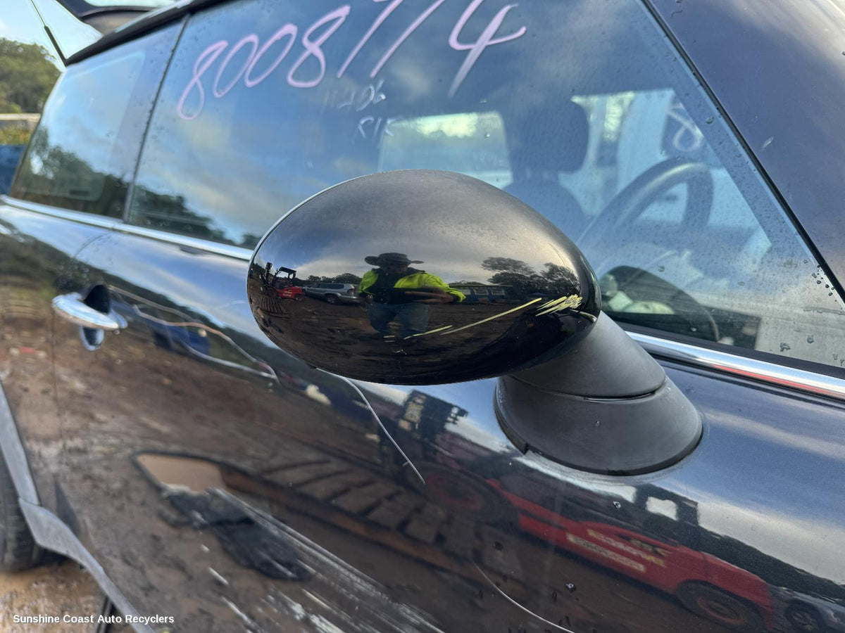 2001-2006 Mini Cooper Right Door Mirror