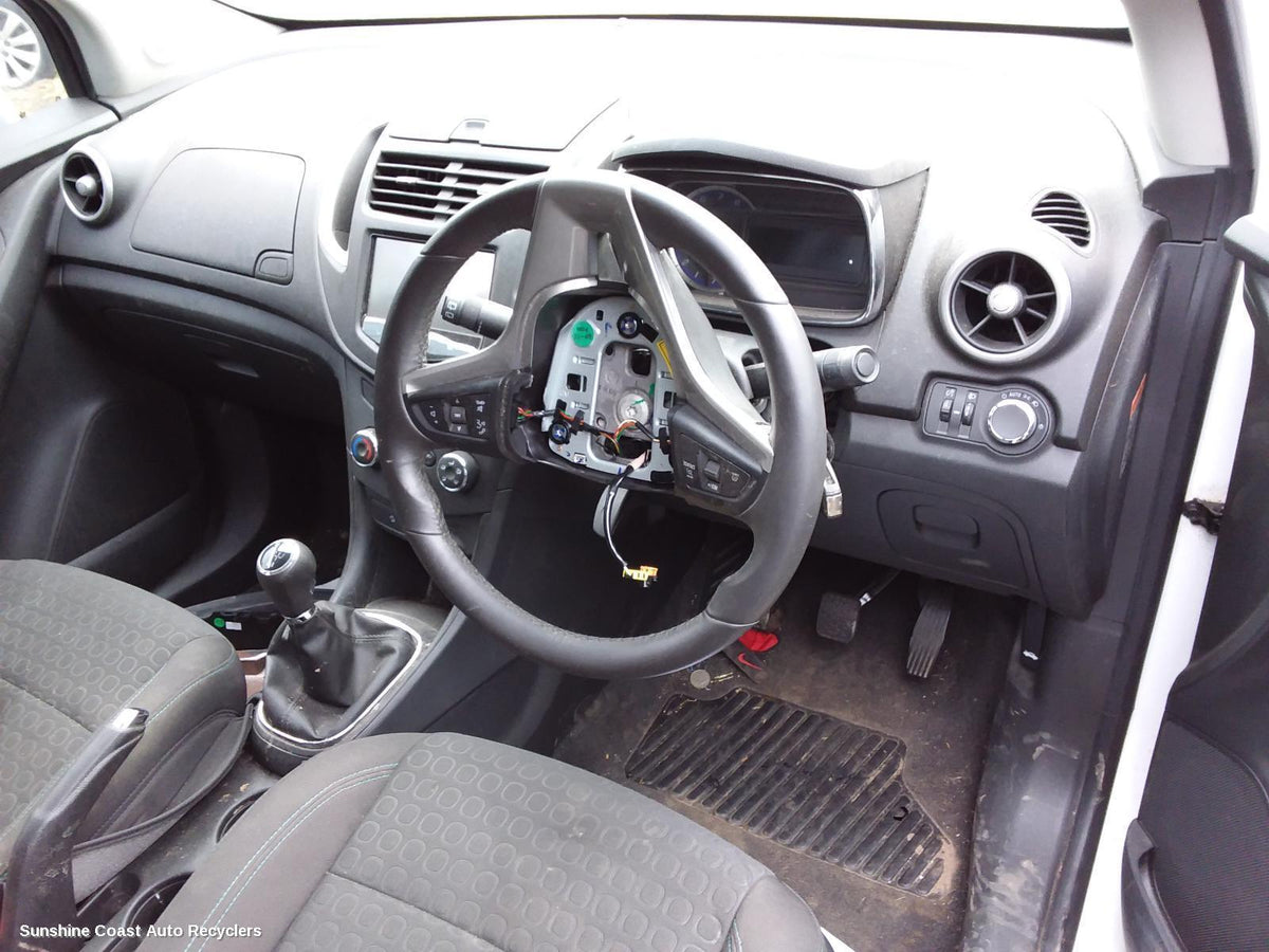 2013-2016 Holden Trax Instrument Cluster