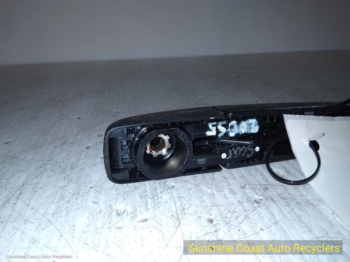 2017 Toyota Landcruiser Wiper Arm
