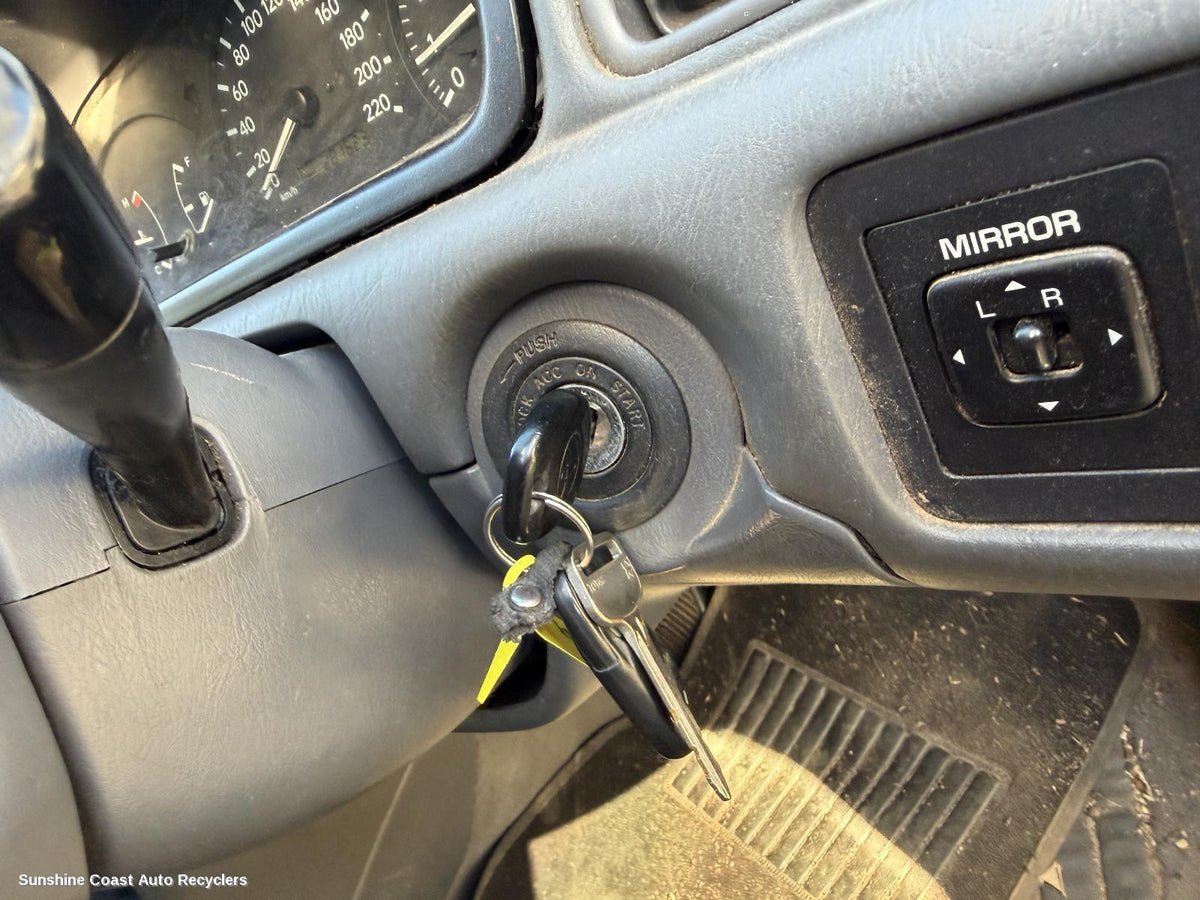1997-2002 Toyota Camry Ignition W  Key