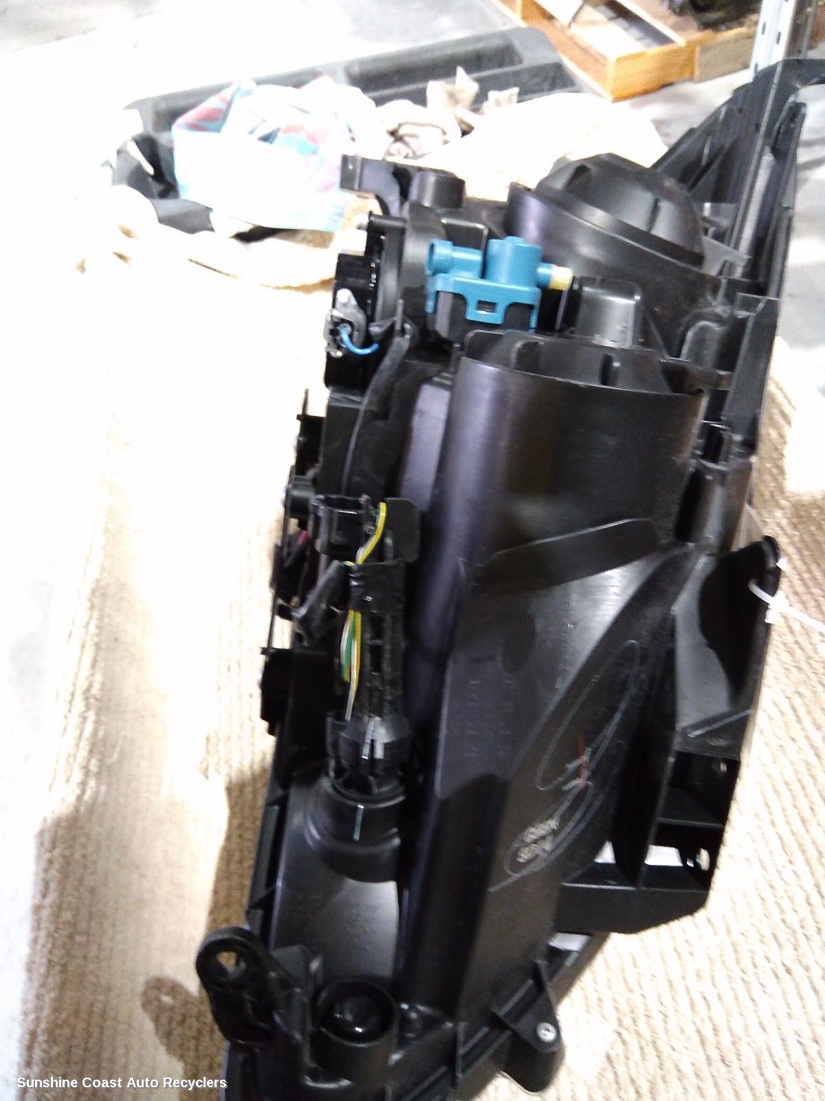 2014 Nissan Pulsar Left Headlamp