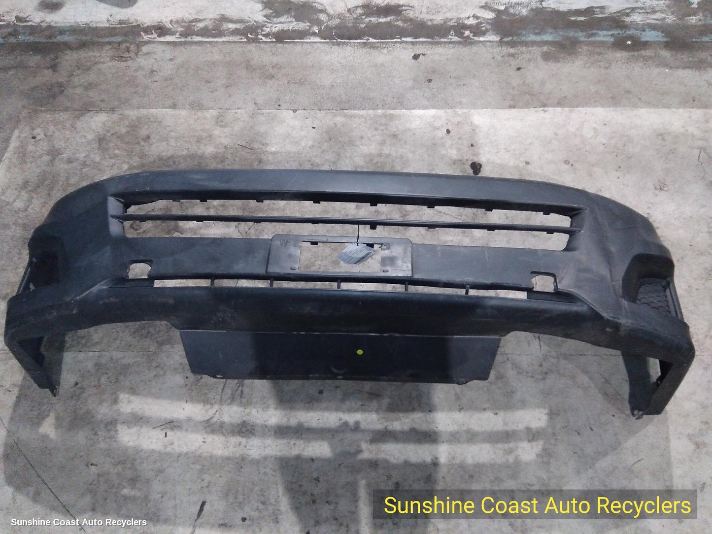2011 Toyota Hiace Front Bumper