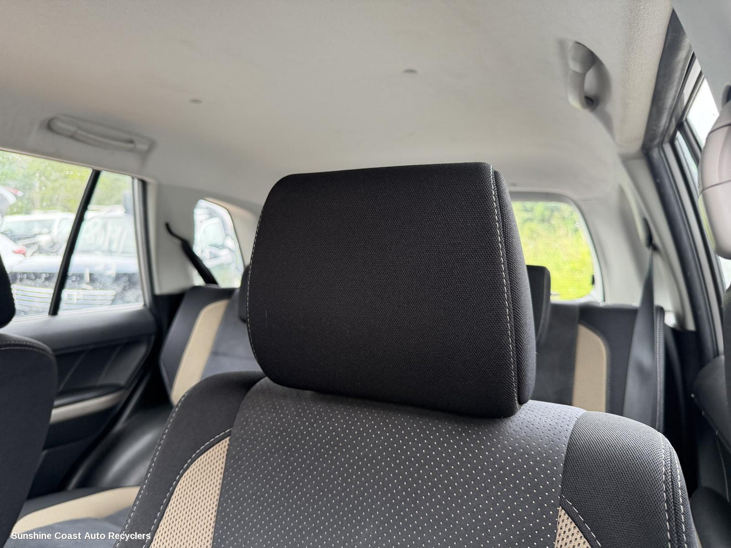 2015 Suzuki Vitara Headrest