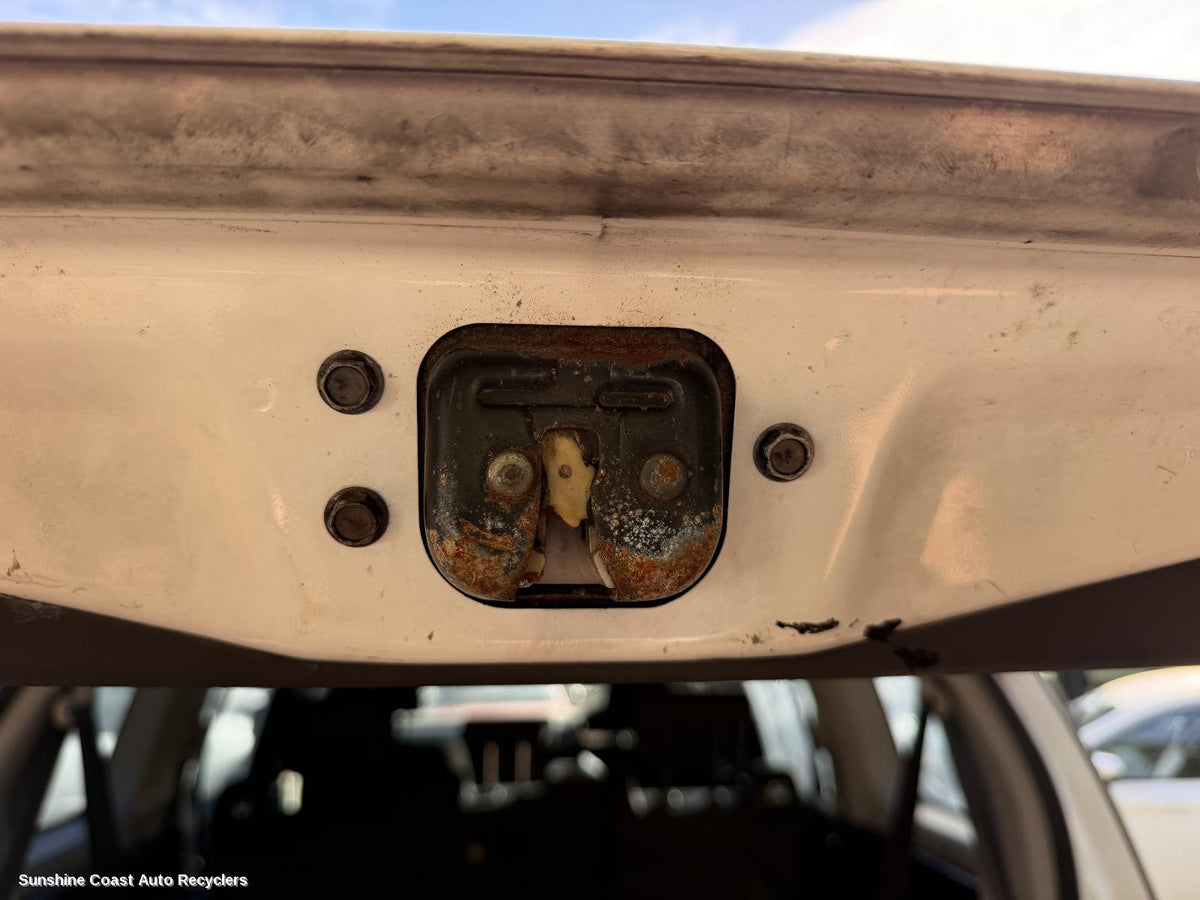 2007-2013 Nissan Pathfinder Door Boot Gate Lock