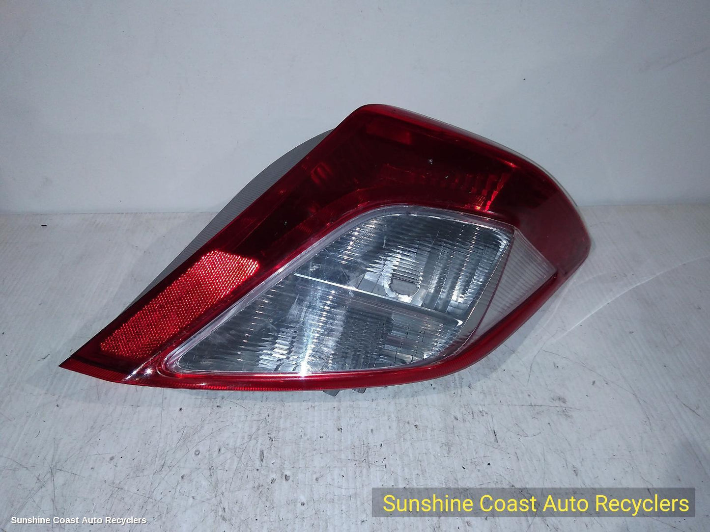 2012 Toyota Yaris Right Taillight