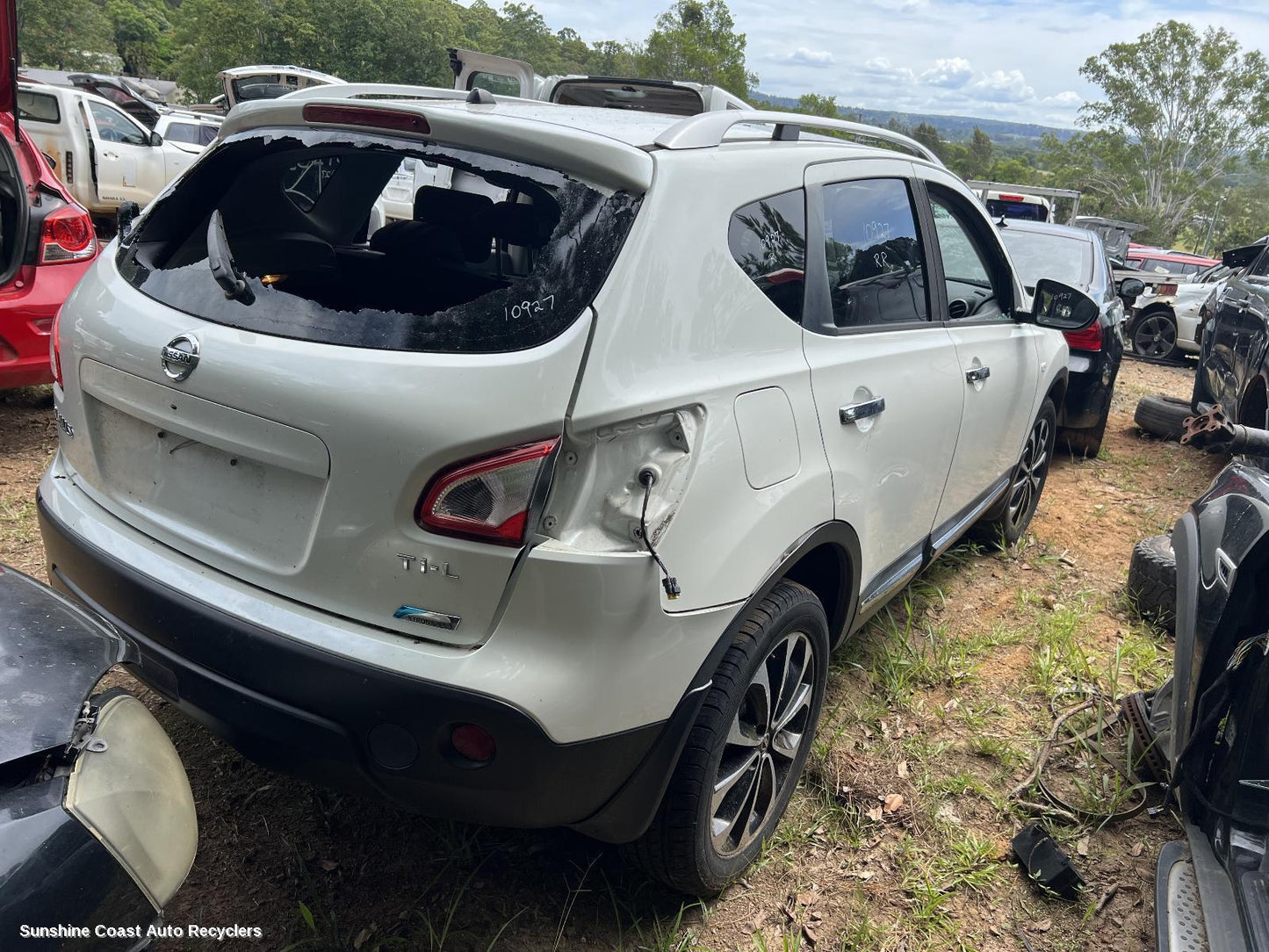 2013 Nissan Dualis Wiper Motor