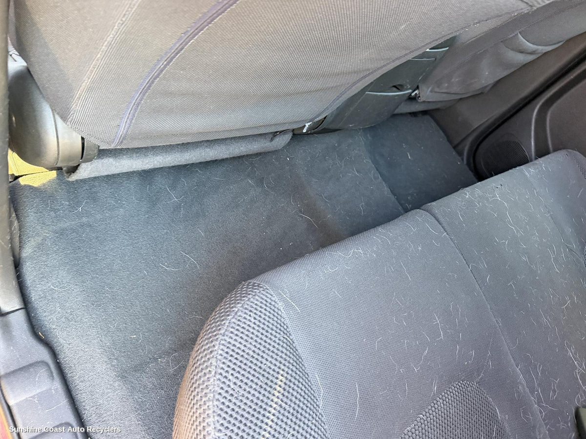 2005-2015 Nissan Navara Carpet