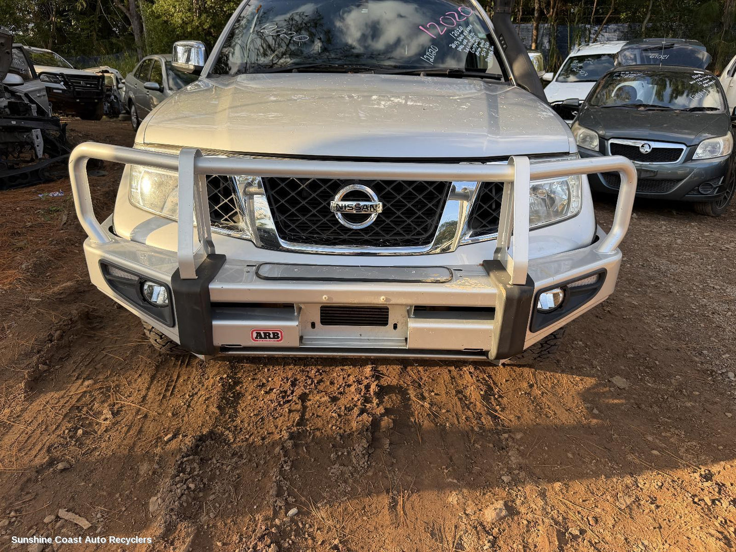 2010-2015 Nissan Navara Grille