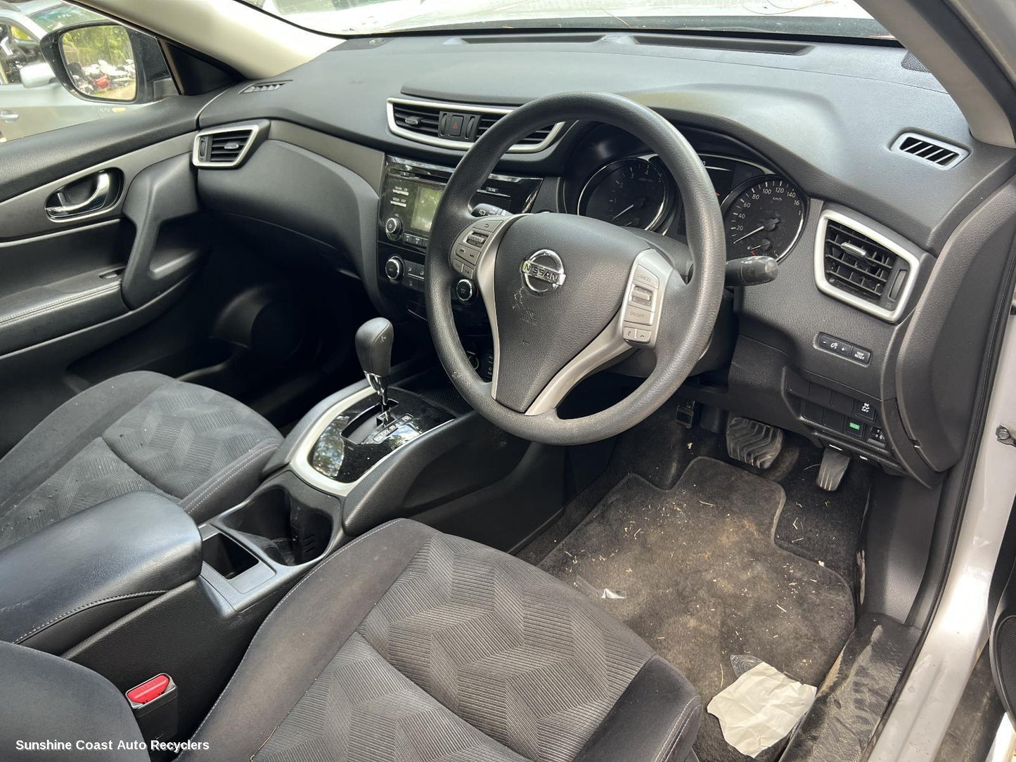 2016 Nissan Xtrail Door Trim