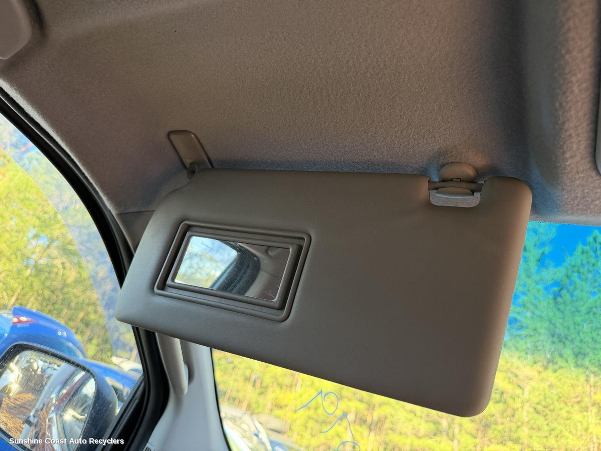 2005-2015 Nissan Navara Sunvisor