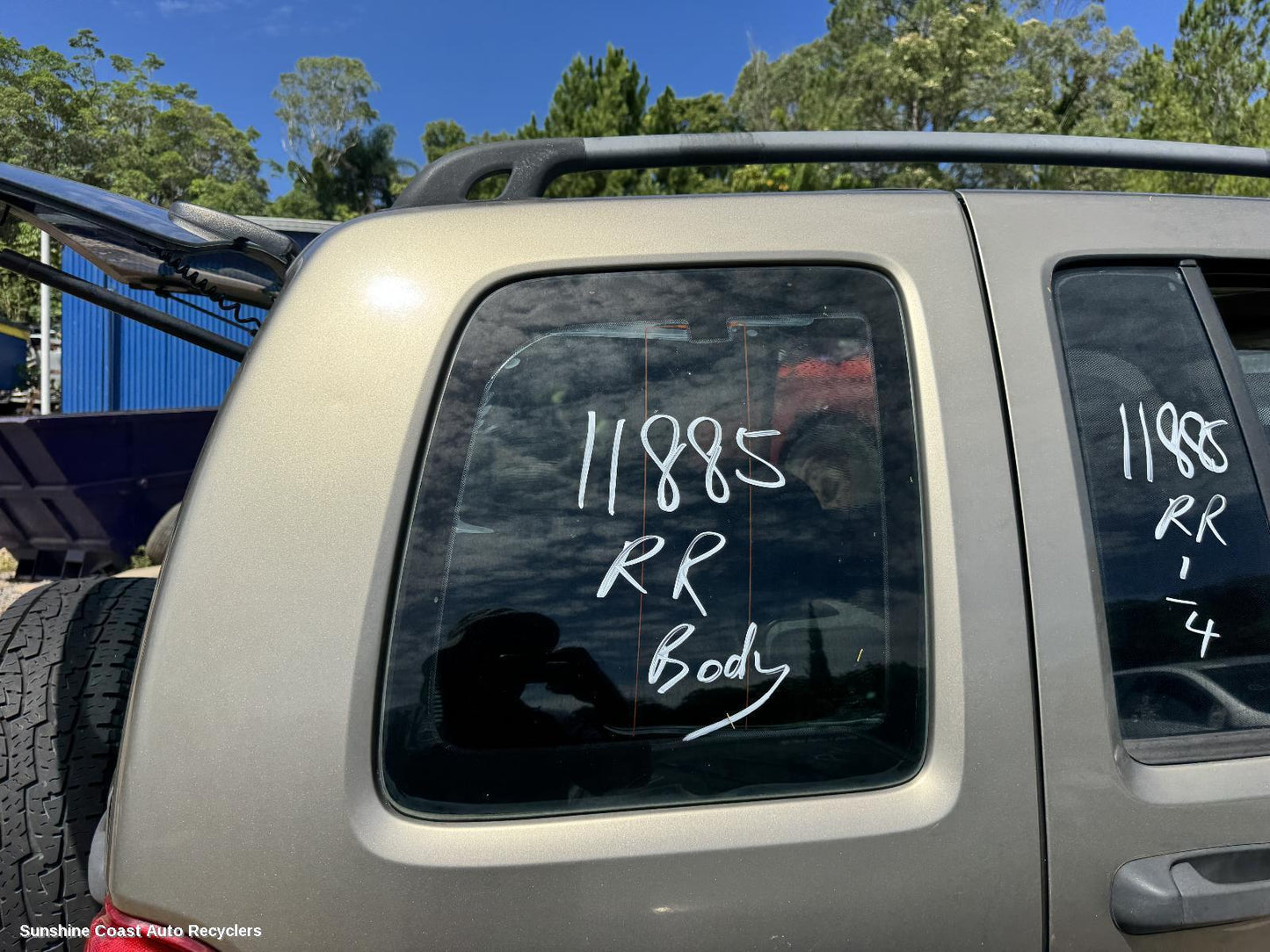 2004 Jeep Cherokee Right Rear Side Glass