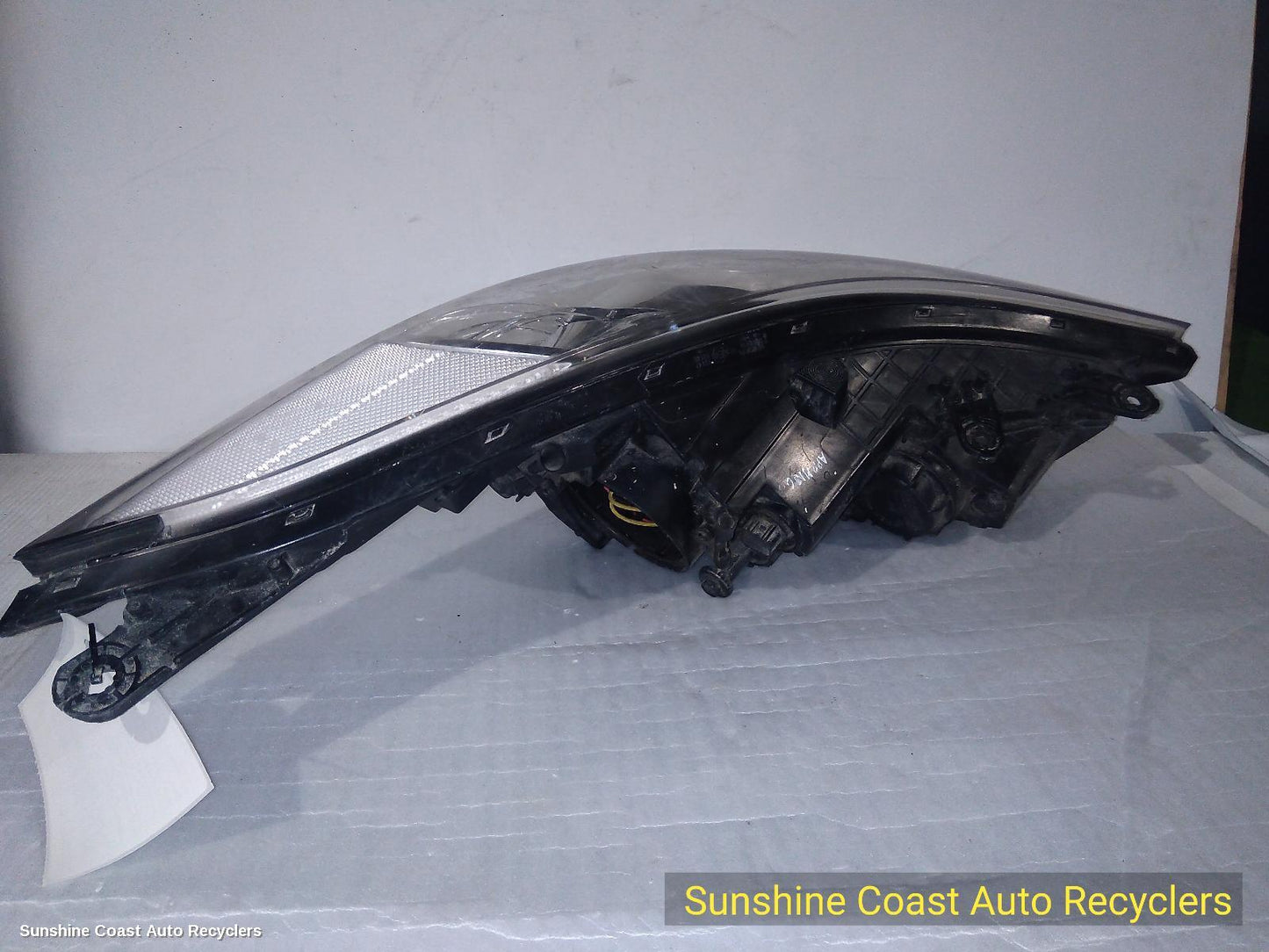 2012 Hyundai Elantra Left Headlamp