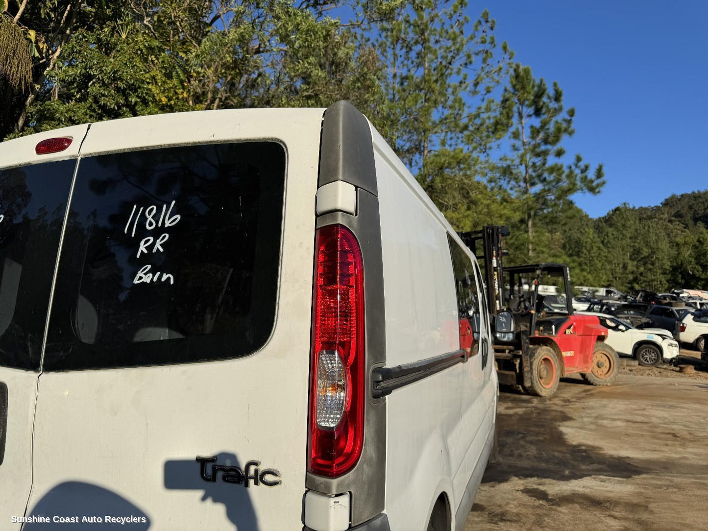 2013 Renault Trafic Right Taillight