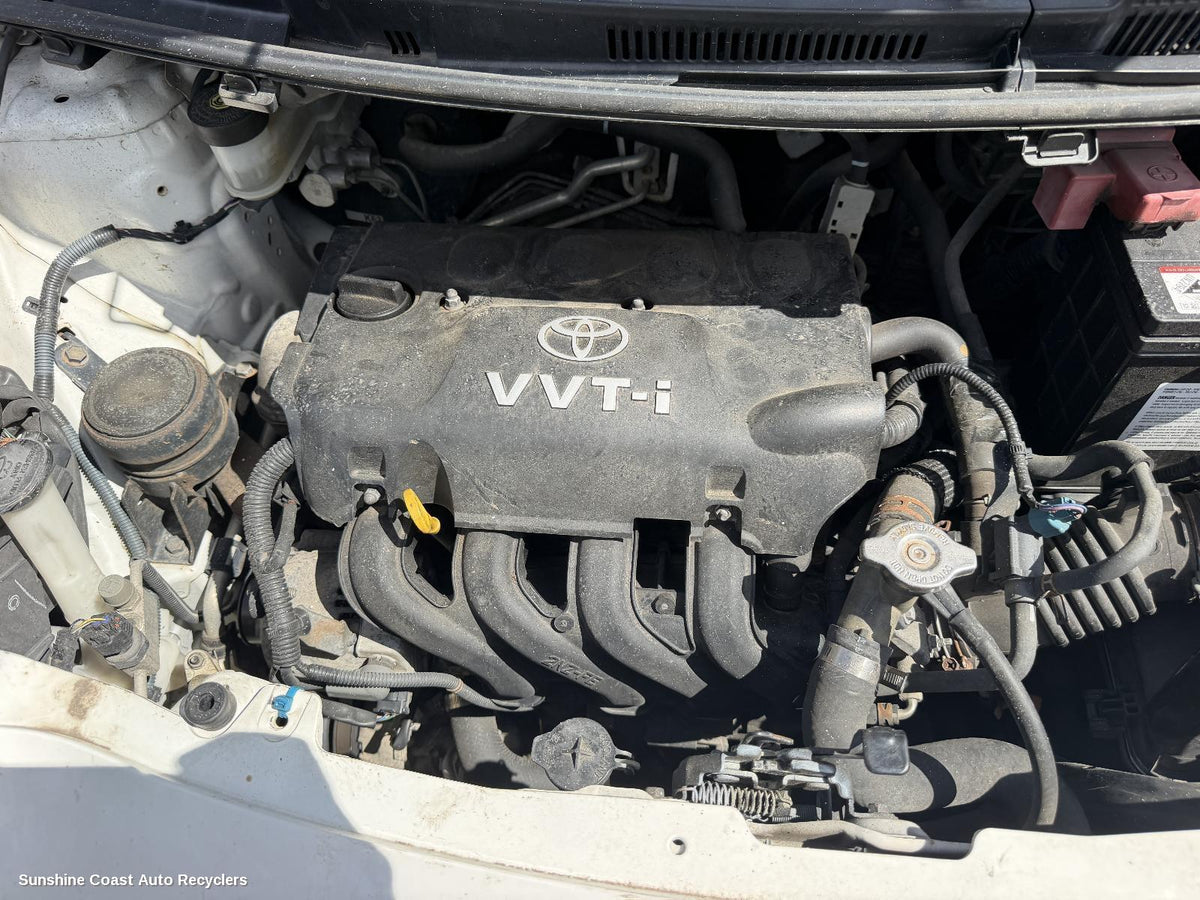 2005-2011 Toyota Yaris Engine Cover