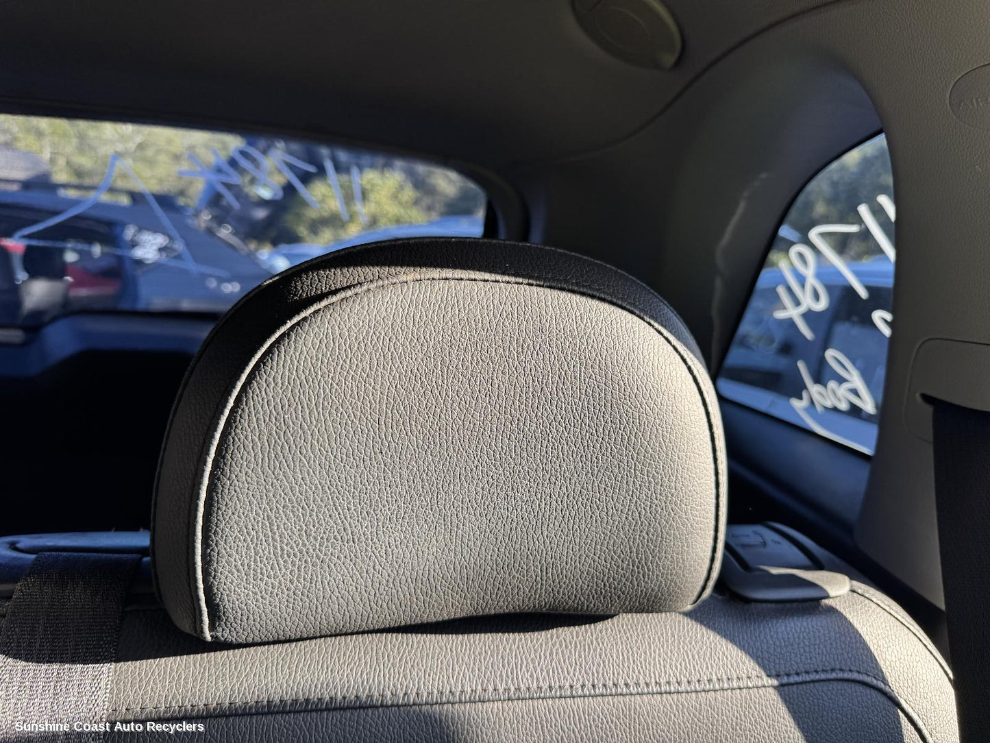 2013 Holden Captiva Headrest
