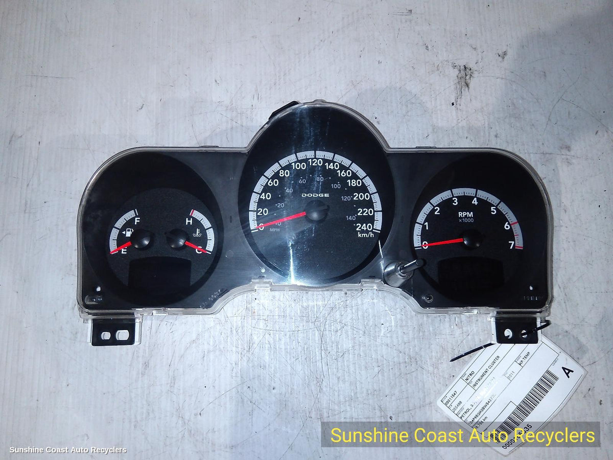 2007-2011 Dodge Nitro Instrument Cluster