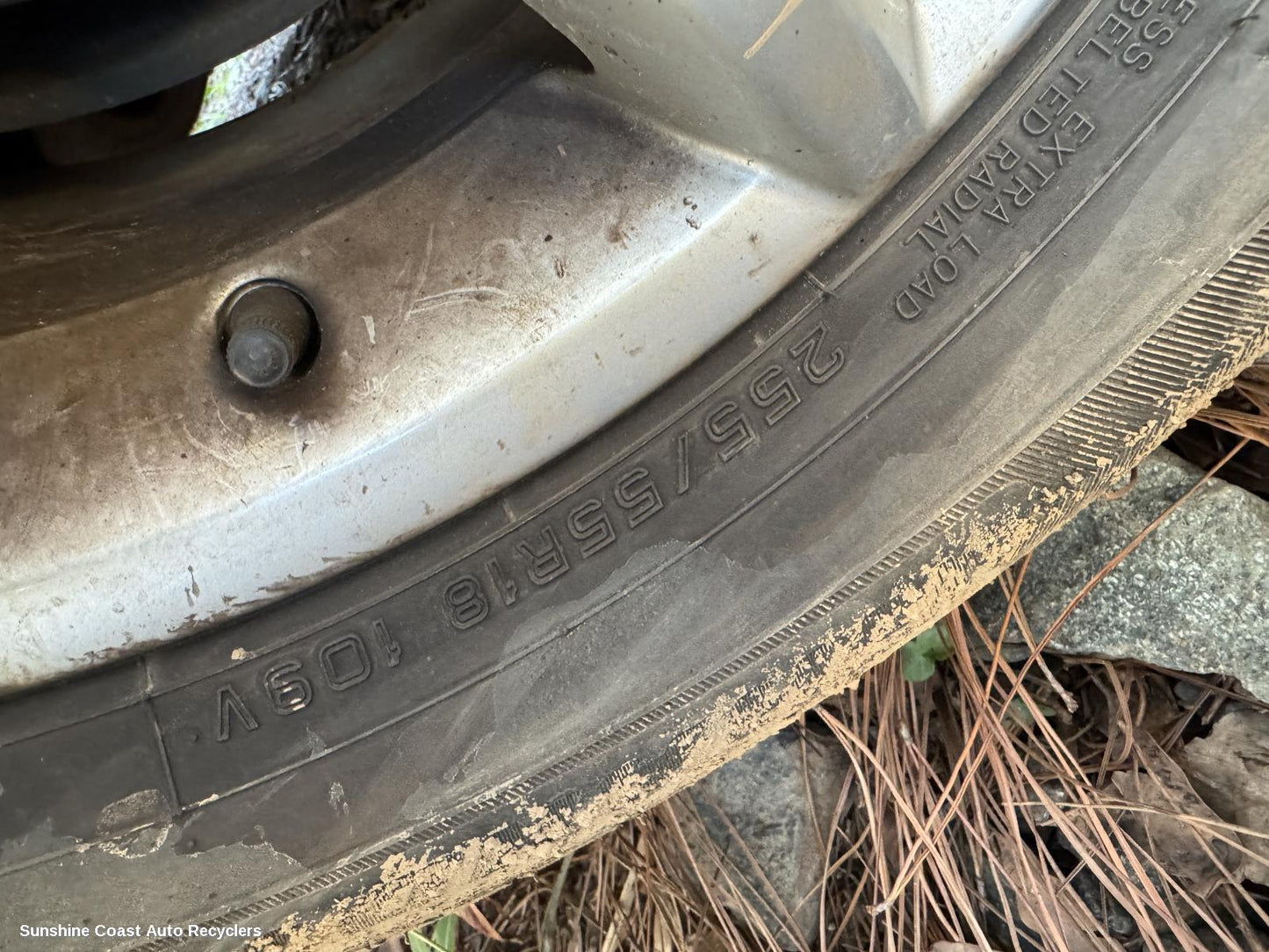 2011 Volkswagen Touareg Tyre