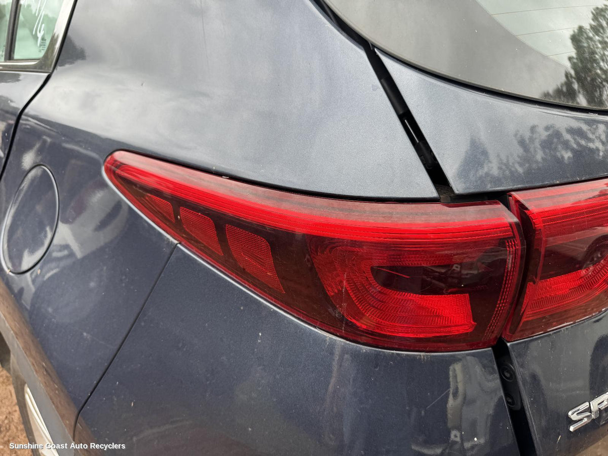 2015-2018 Kia Sportage Left Taillight
