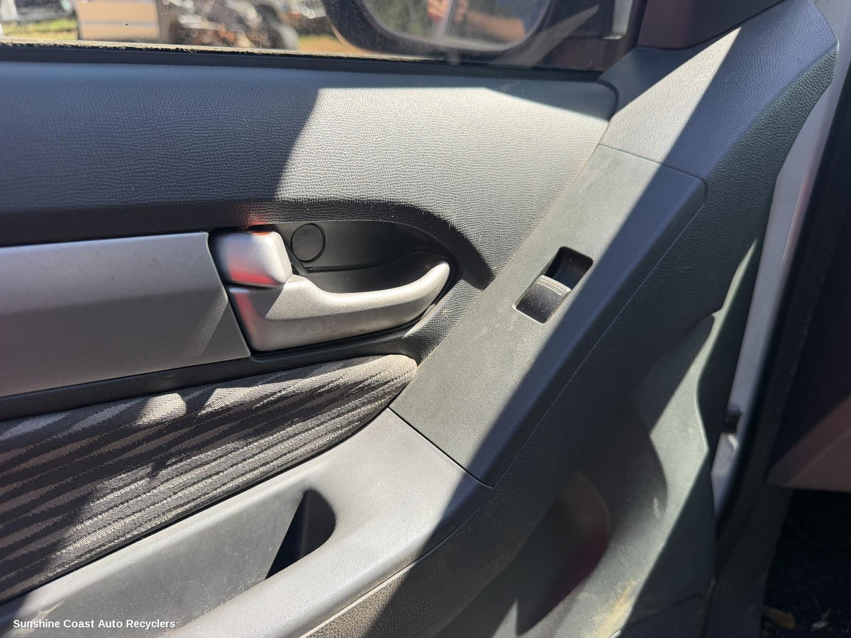 2012-2020 Holden Colorado Door Handle