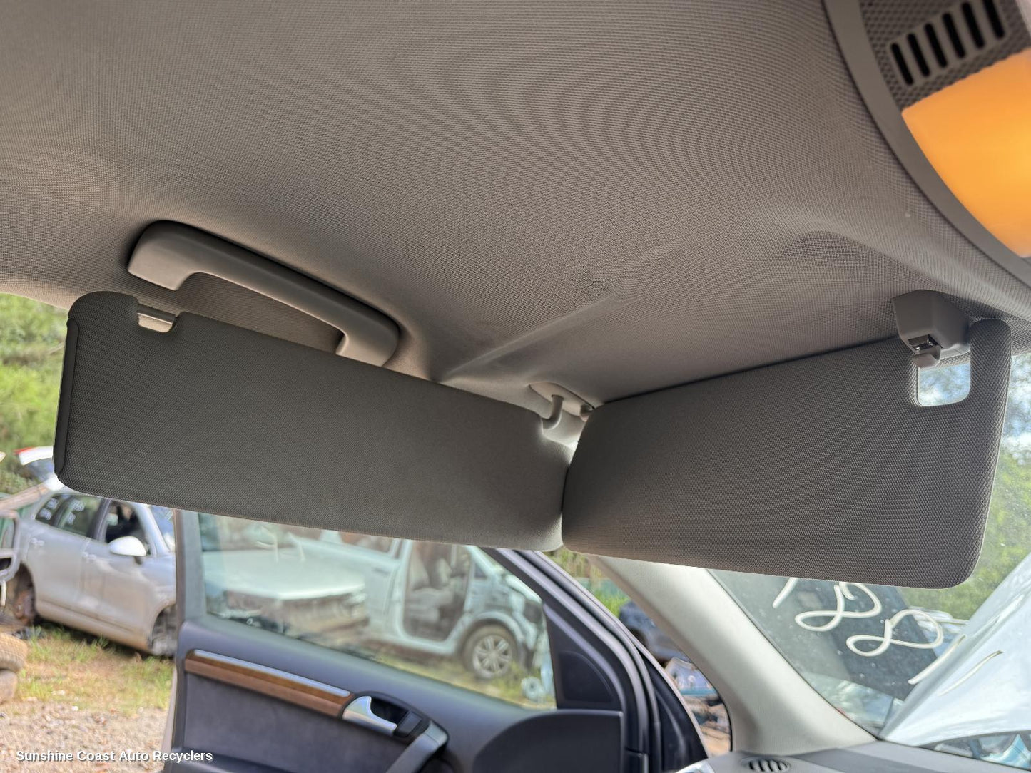 2010 Audi Q7 Sunvisor