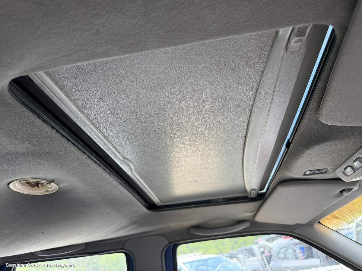 1997-2001 Nissan Navara Roof Glass Sunroof T