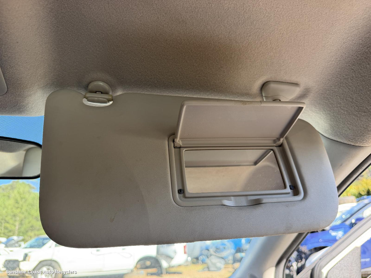 2012-2017 Nissan Pulsar Sunvisor