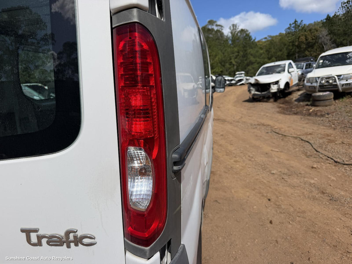 2007-2014 Renault Trafic Right Taillight