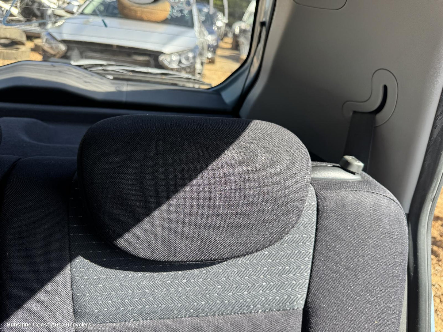 2010 Hyundai Getz Headrest