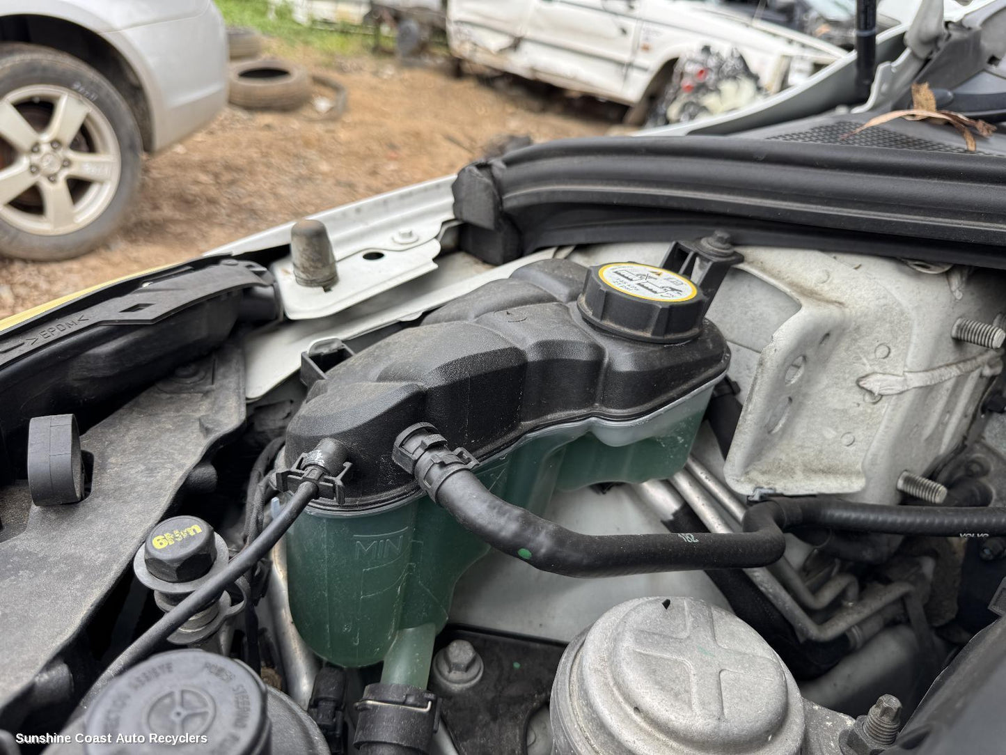 2012 Volvo S60/v60 Overflow Bottle
